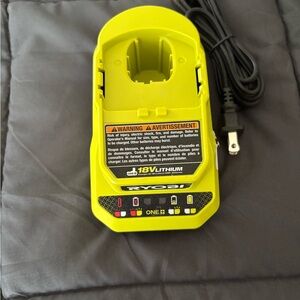 Ryobi 18V Lithium Battery Charger - Bright Yellow